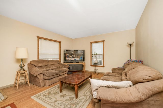 1411 Egleston Avenue, Kalamazoo, MI 49001