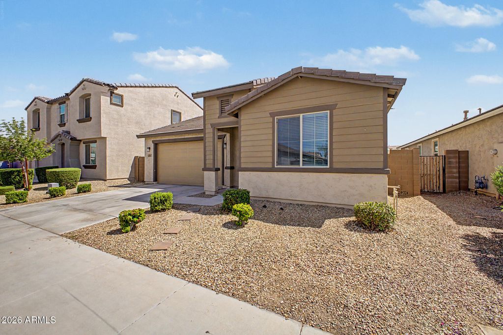 10861 W FILLMORE Street, Avondale, AZ 85323 — photo 5