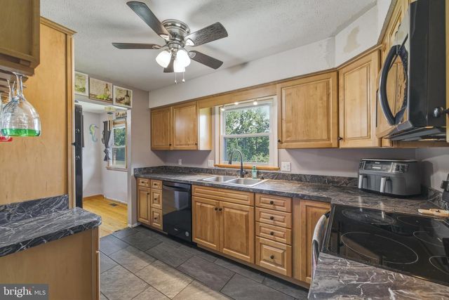 380 E RESERVOIR RD, Woodstock, VA 22664