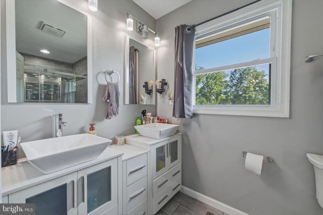 380 E RESERVOIR RD, Woodstock, VA 22664