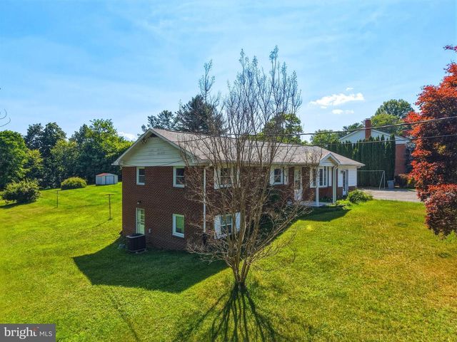 380 E RESERVOIR RD, Woodstock, VA 22664