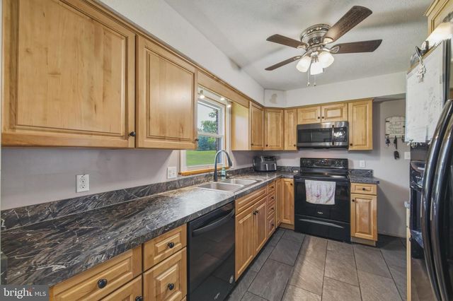 380 E RESERVOIR RD, Woodstock, VA 22664
