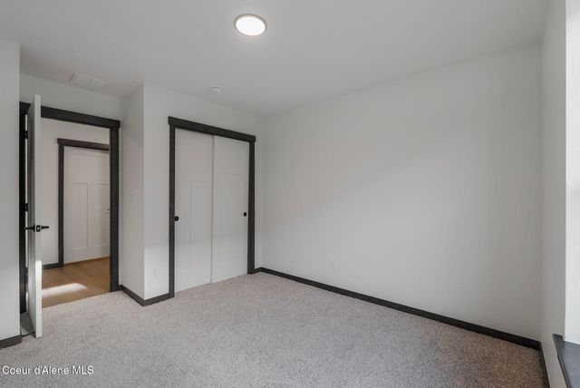 2238 Maverick Ct, Sandpoint, ID 83864