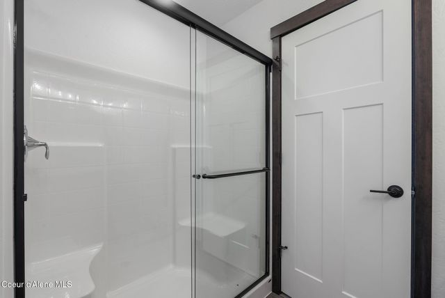 2238 Maverick Ct, Sandpoint, ID 83864