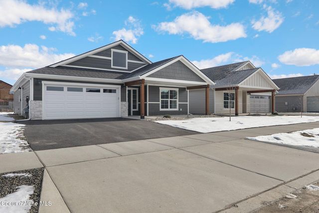 2238 Maverick Ct, Sandpoint, ID 83864