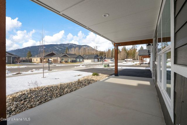 2238 Maverick Ct, Sandpoint, ID 83864