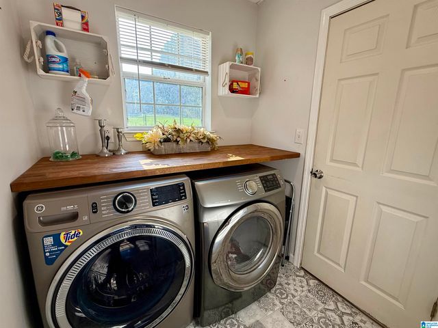 7922 ED JONES ROAD, Gardendale, AL 35071