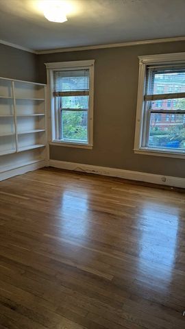 187 Winthrop Rd 3, Brookline, MA 02445