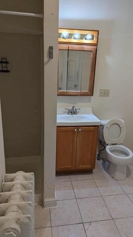 187 Winthrop Rd 3, Brookline, MA 02445