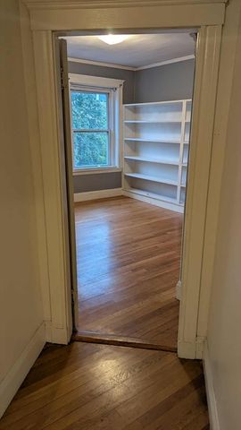 187 Winthrop Rd 3, Brookline, MA 02445
