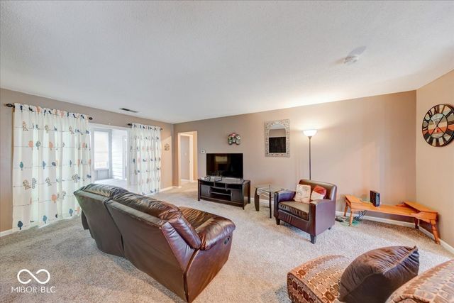 926 Ardsley Drive, Indianapolis, IN 46234