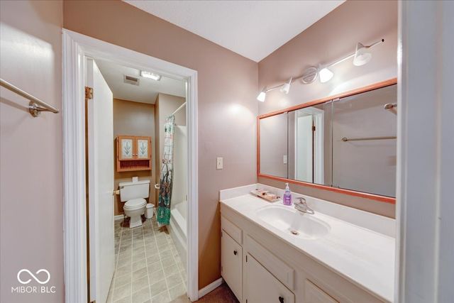 926 Ardsley Drive, Indianapolis, IN 46234