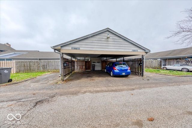 926 Ardsley Drive, Indianapolis, IN 46234