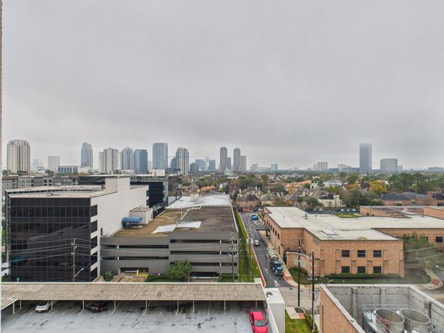 5001 Woodway Drive 1104, Houston, TX 77056