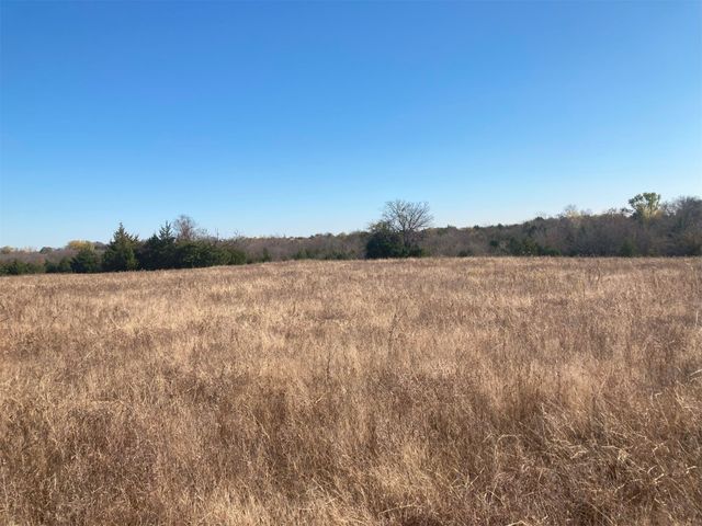 2590 Sears Road, Bells, TX 75414