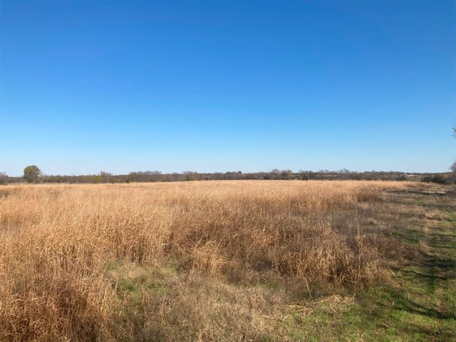 2590 Sears Road, Bells, TX 75414
