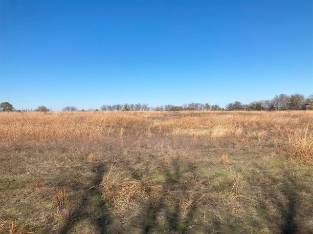 2590 Sears Road, Bells, TX 75414
