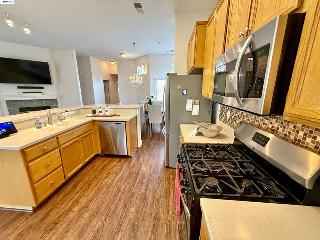 30 Gala Ln, Brentwood, CA 94513