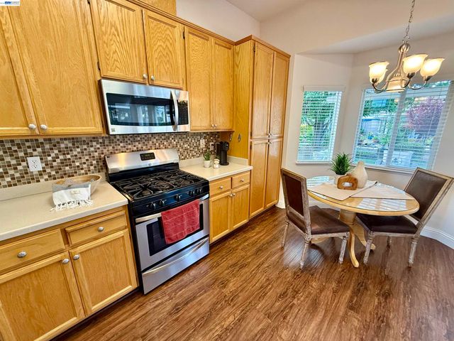 30 Gala Ln, Brentwood, CA 94513