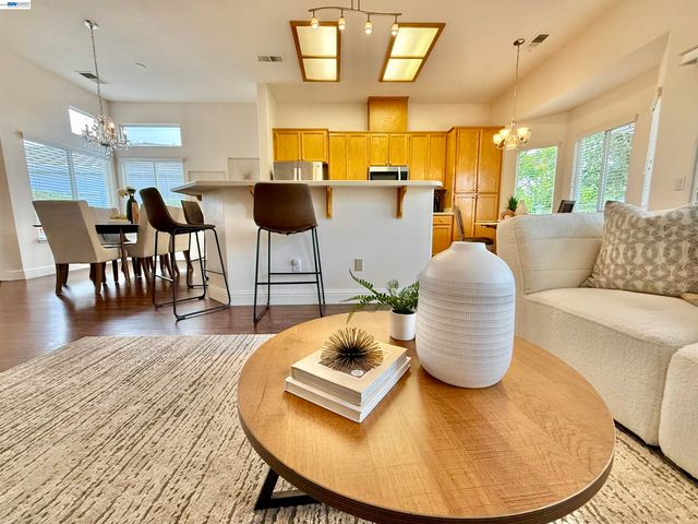 30 Gala Ln, Brentwood, CA 94513