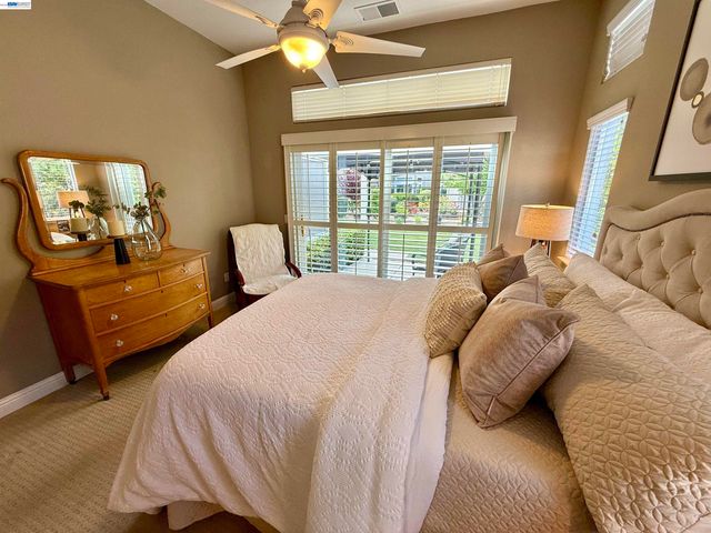 30 Gala Ln, Brentwood, CA 94513