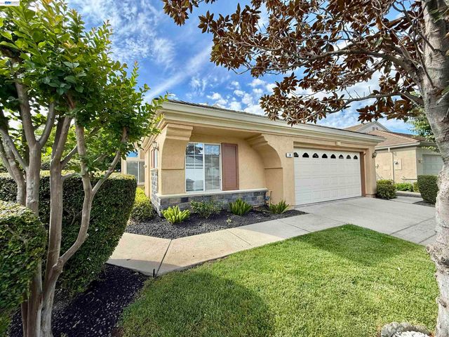 30 Gala Ln, Brentwood, CA 94513