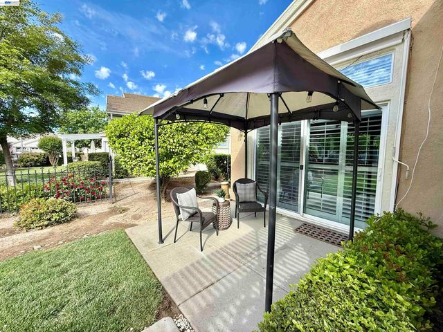 30 Gala Ln, Brentwood, CA 94513