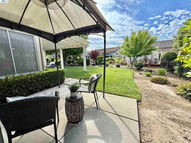 30 Gala Ln, Brentwood, CA 94513