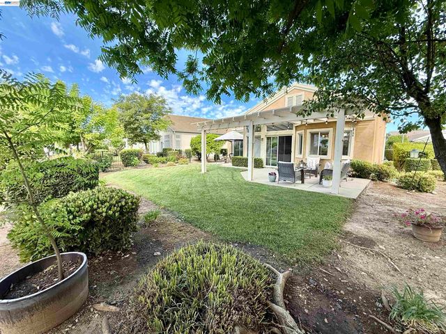 30 Gala Ln, Brentwood, CA 94513