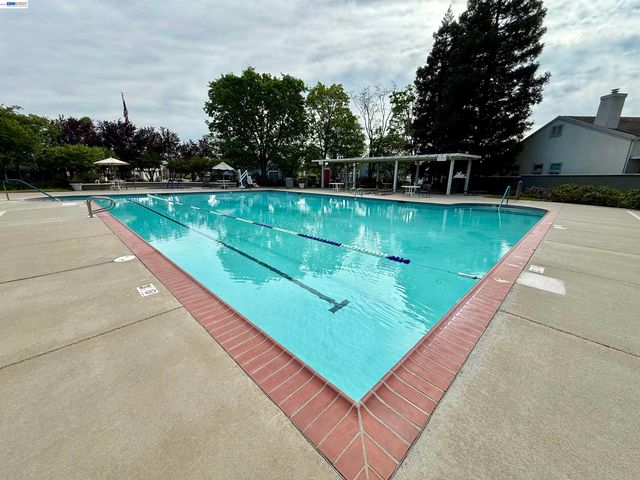 30 Gala Ln, Brentwood, CA 94513