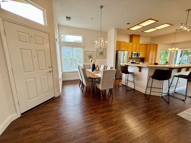 30 Gala Ln, Brentwood, CA 94513