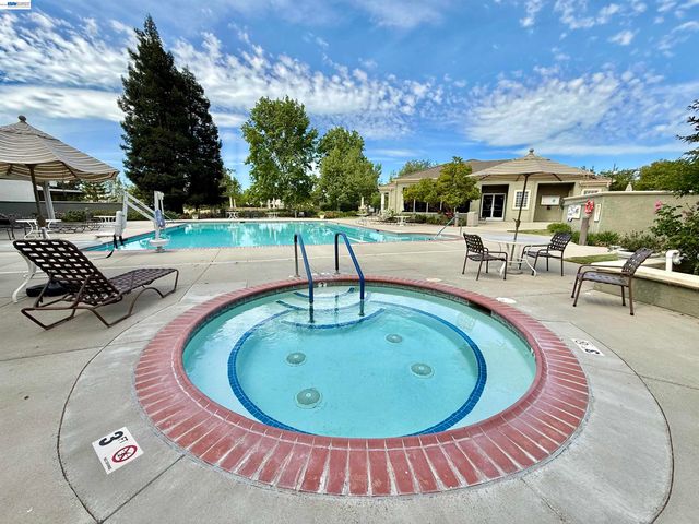 30 Gala Ln, Brentwood, CA 94513