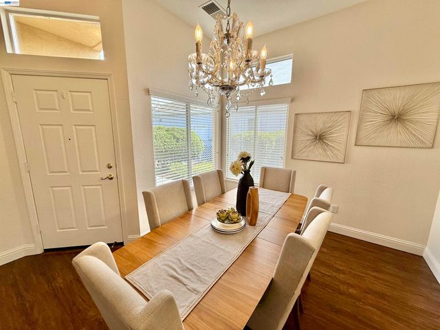 30 Gala Ln, Brentwood, CA 94513