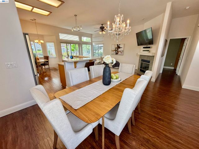 30 Gala Ln, Brentwood, CA 94513