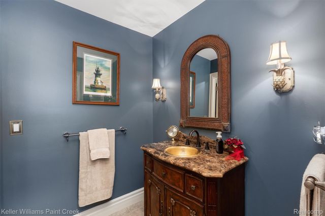 22220 E River Road, Grosse Ile Township, MI 48138