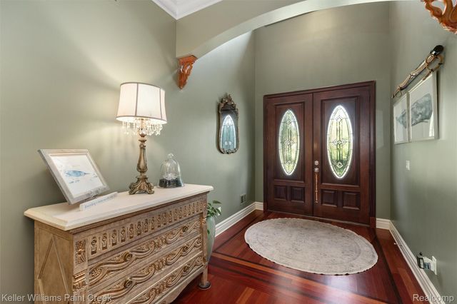 22220 E River Road, Grosse Ile Township, MI 48138