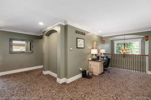 22220 E River Road, Grosse Ile Township, MI 48138