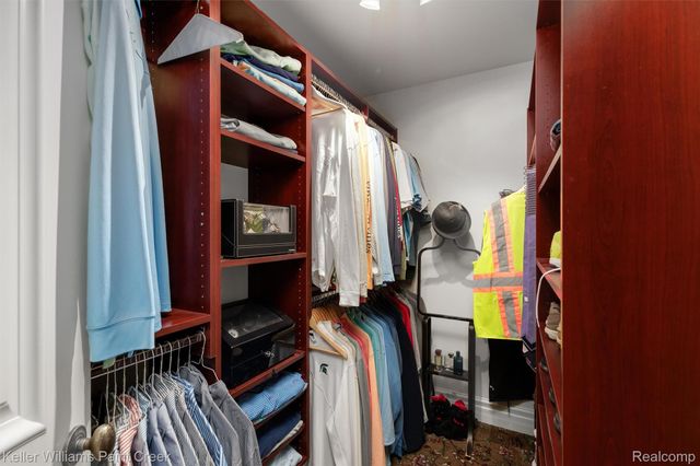 22220 E River Road, Grosse Ile Township, MI 48138