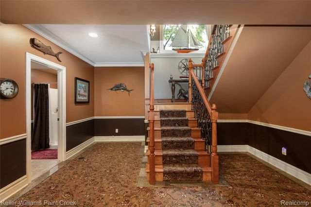 22220 E River Road, Grosse Ile Township, MI 48138