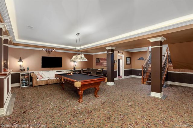 22220 E River Road, Grosse Ile Township, MI 48138