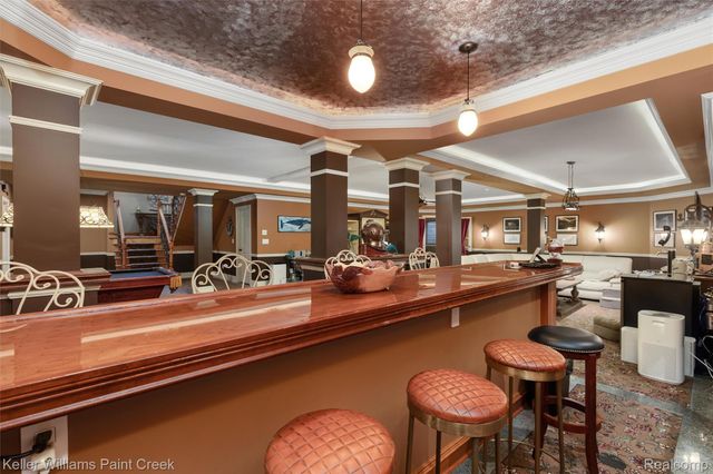 22220 E River Road, Grosse Ile Township, MI 48138