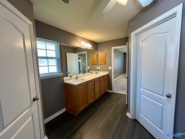 210 Shadow Cove Drive SW, Huntsville, AL 35824