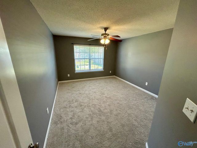 210 Shadow Cove Drive SW, Huntsville, AL 35824
