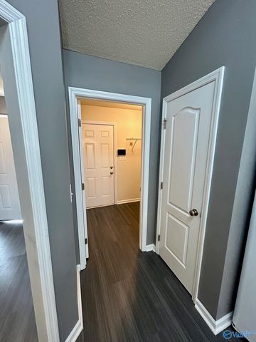 210 Shadow Cove Drive SW, Huntsville, AL 35824