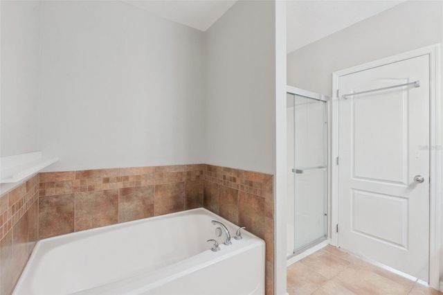 1038 SUFFRAGETTE CIRCLE, Haines City, FL 33844