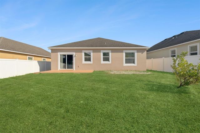 1038 SUFFRAGETTE CIRCLE, Haines City, FL 33844