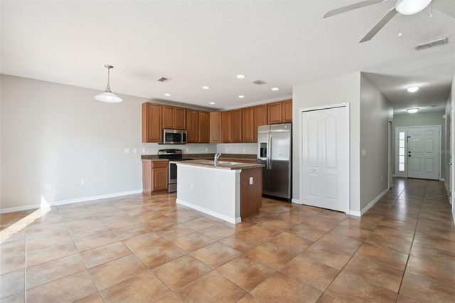 1038 SUFFRAGETTE CIRCLE, Haines City, FL 33844