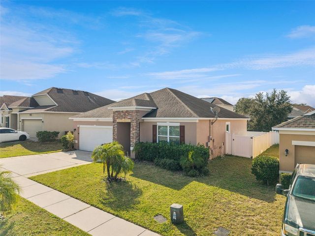 1038 SUFFRAGETTE CIRCLE, Haines City, FL 33844