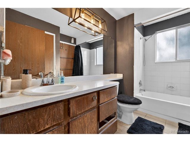 4581 Fullerton Ct, Denver, CO 80239