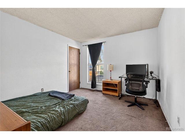 4581 Fullerton Ct, Denver, CO 80239